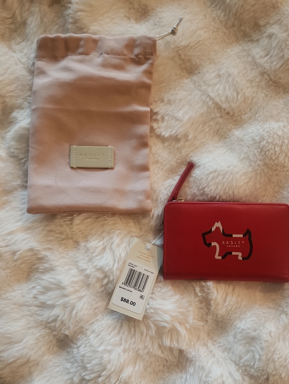 RADLEY LONDON Red Zip-Around Card Holder with Scottie Dog Motif